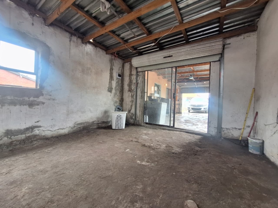 2 Bedroom Property for Sale in Philippi Western Cape
